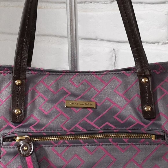 2 / $30.00 - Tommy Hilfiger Grey & Pink Patterned with Brown Handles Handbag - Picture 14 of 15